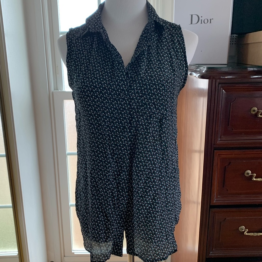 Uniqlo printed sleeveless top